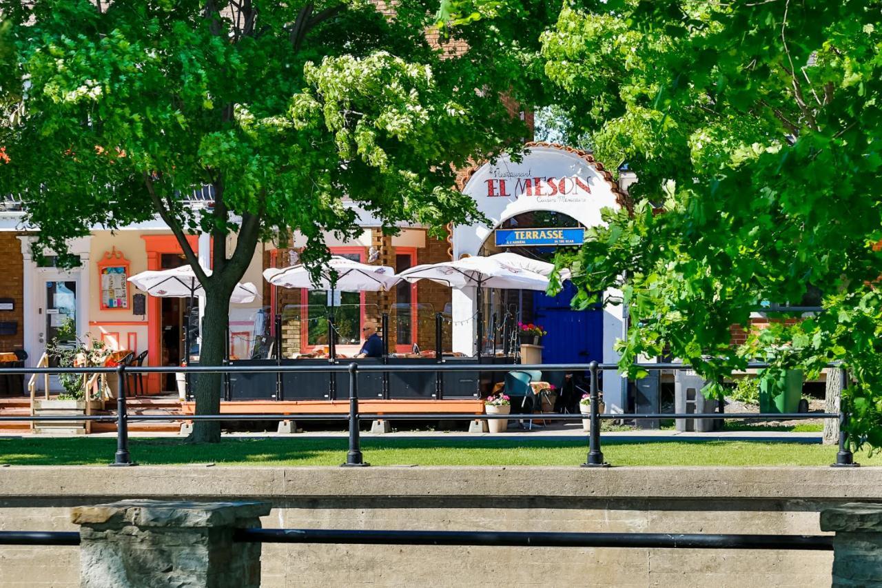 Free Parking In Beautiful Lachine Montréal Exteriör bild
